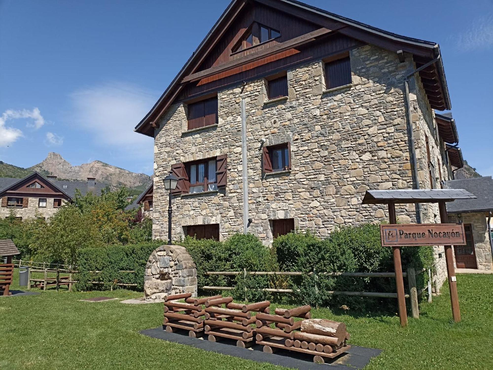 Apartamento A10 De Formigal, 9 Personas Y Garaje Escarrilla Bagian luar foto