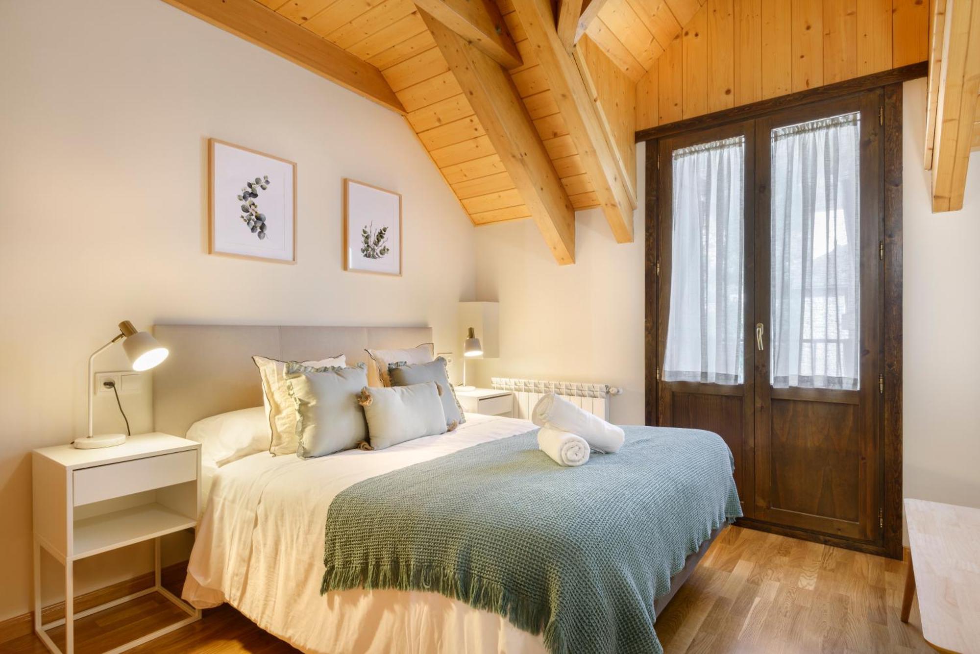 Apartamento A10 De Formigal, 9 Personas Y Garaje Escarrilla Bagian luar foto