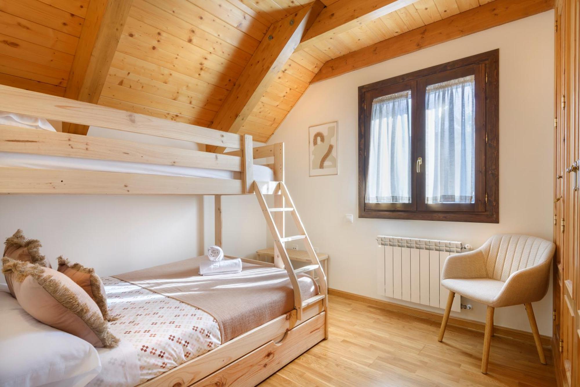 Apartamento A10 De Formigal, 9 Personas Y Garaje Escarrilla Bagian luar foto